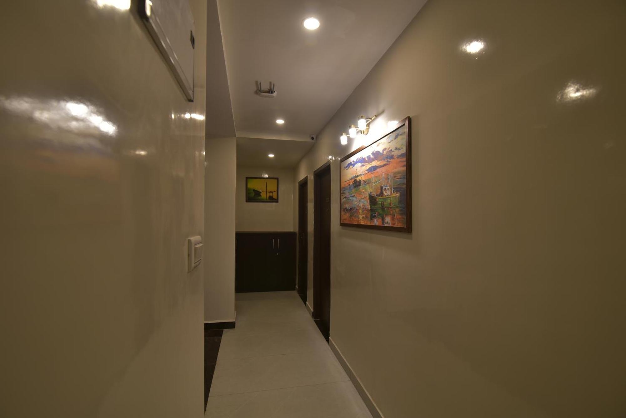 Address 24 Inn Bengaluru Zewnętrze zdjęcie