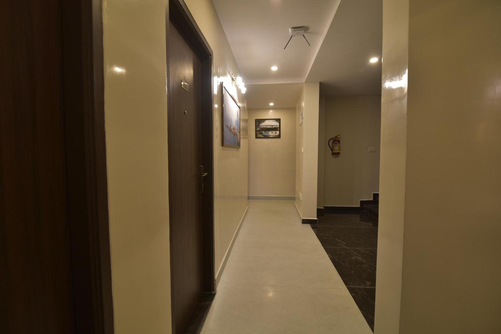 Address 24 Inn Bengaluru Zewnętrze zdjęcie