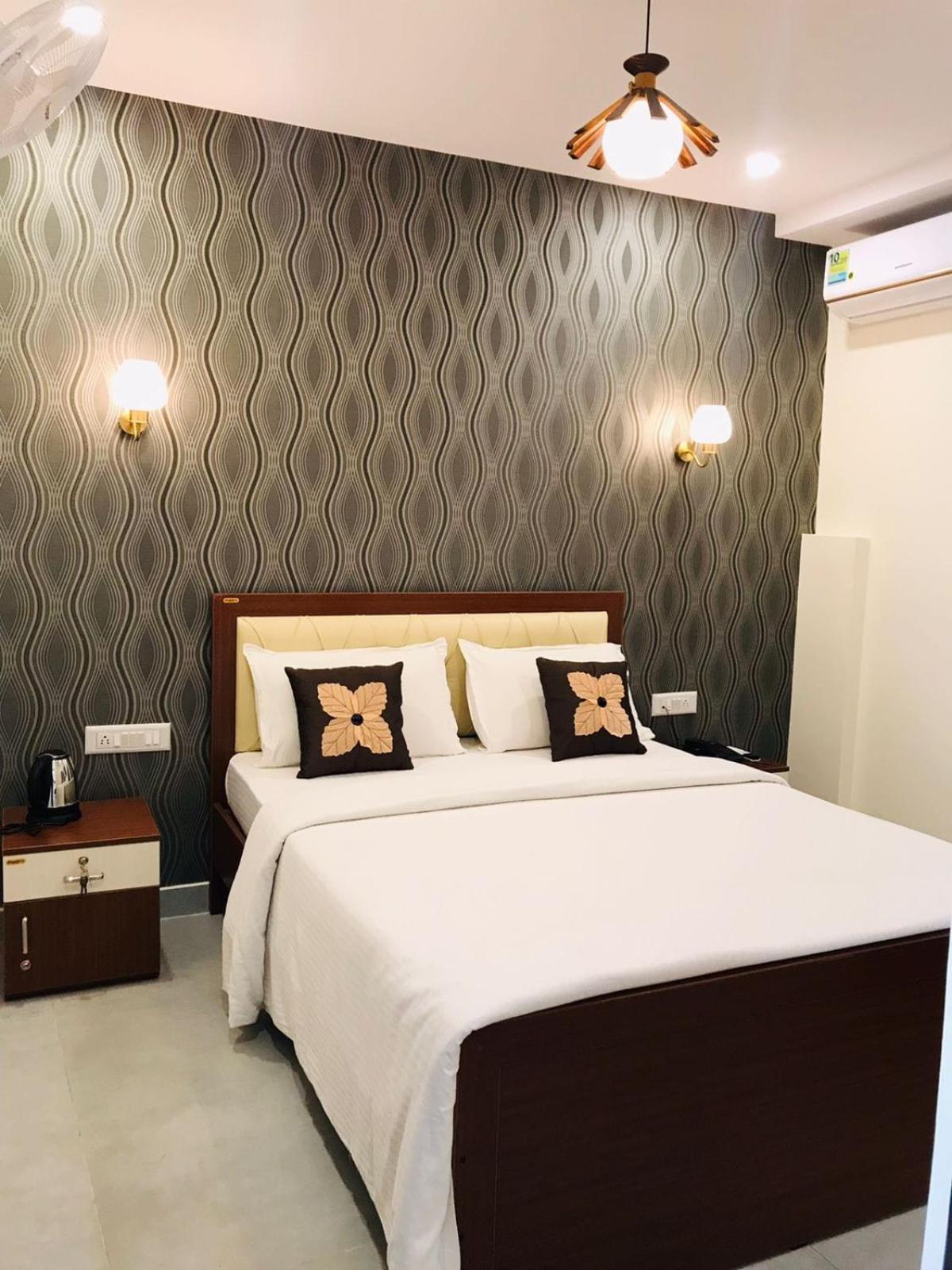 Address 24 Inn Bengaluru Zewnętrze zdjęcie