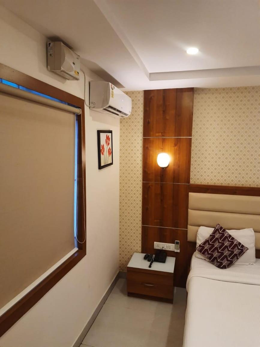 Address 24 Inn Bengaluru Zewnętrze zdjęcie
